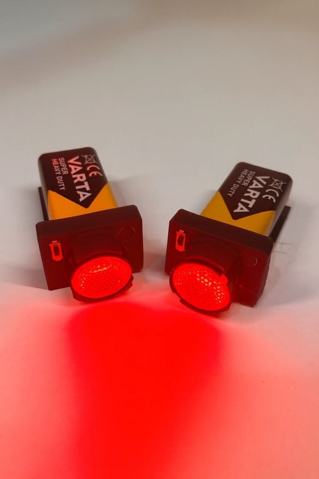 Kırmızı Renk Ritme Duyarlı 1W Darbuka Işığı (Pil Dahil)