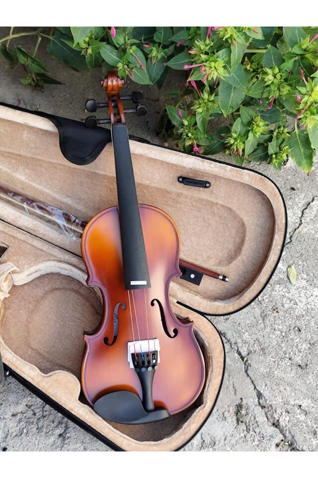 Landler MV-05 1/2 Keman Full Set (Akort Aleti, Keman Methodu, Keman Yastığı, Reçine, Susturucu)