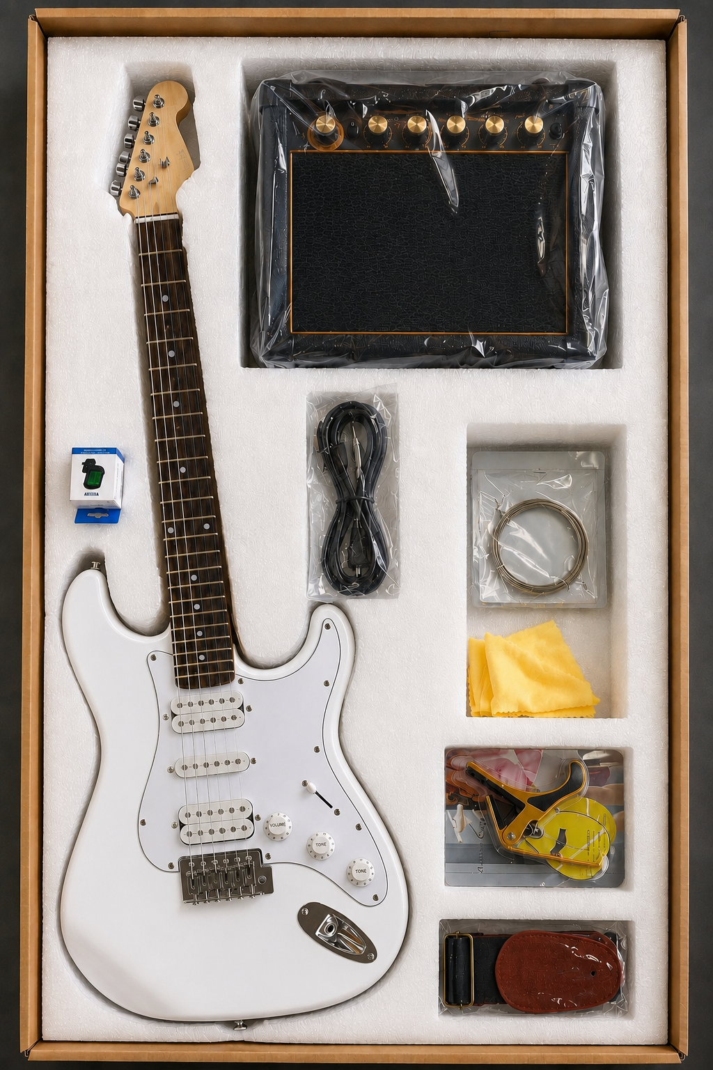 Salvador DML260 HSH Elektro Gitar Seti Amfi Kılıf Kapo Tel Askı Akort Dahil beyaz